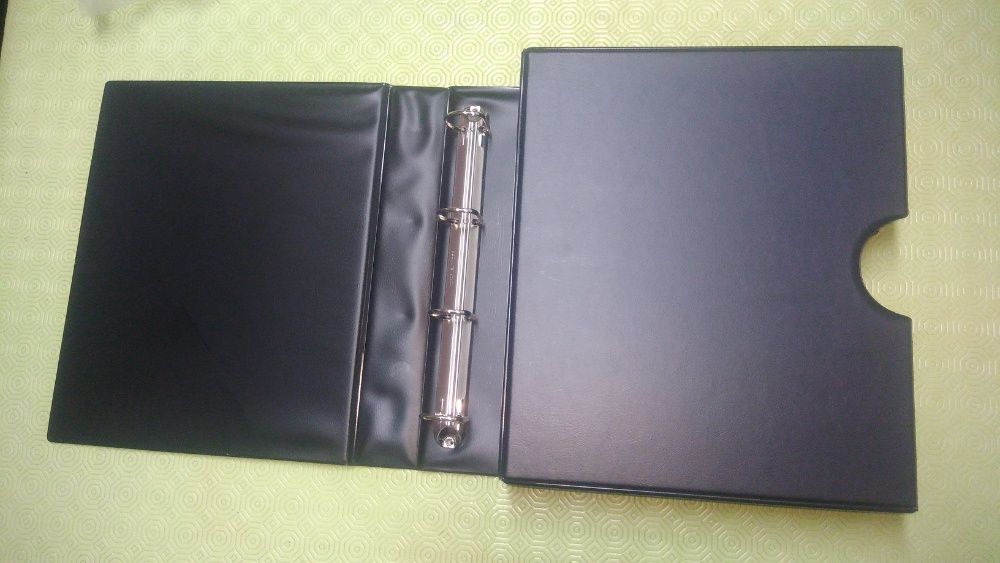 Albuns/Capas, Folhas Plásticas e alvéolos para Moedas e Notas  (NOVO)