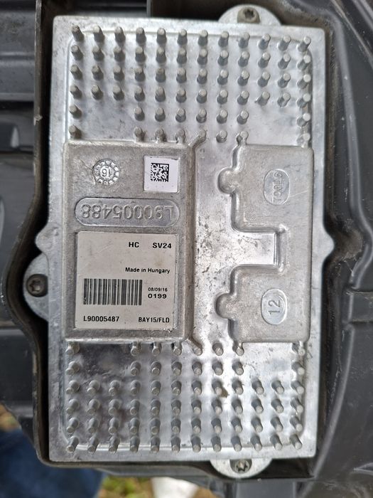 Фара права Форд Мондео МК5 динамічна