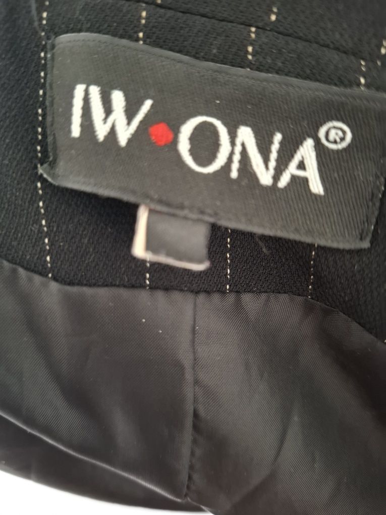 Czarna krótka marynarka żakiet Iwona S prążek