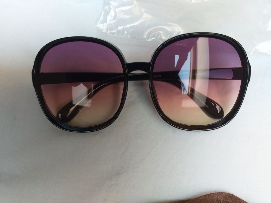 Nowe piękne okulary przeciwsłoneczne damskie okrągłe czarne