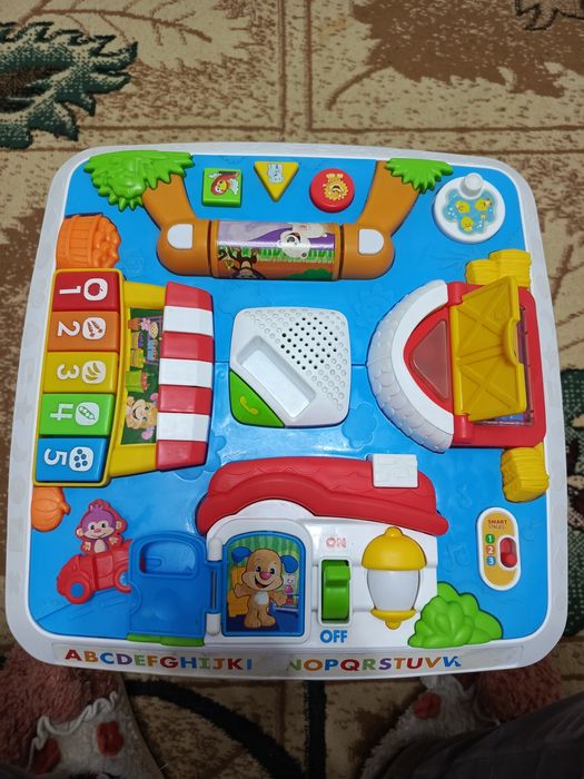 Продам дитячий музичний столик