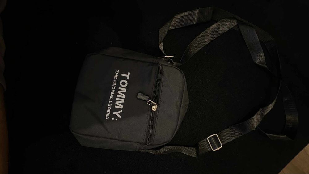 Torebka męska Saszetka Piersiówka Tommy