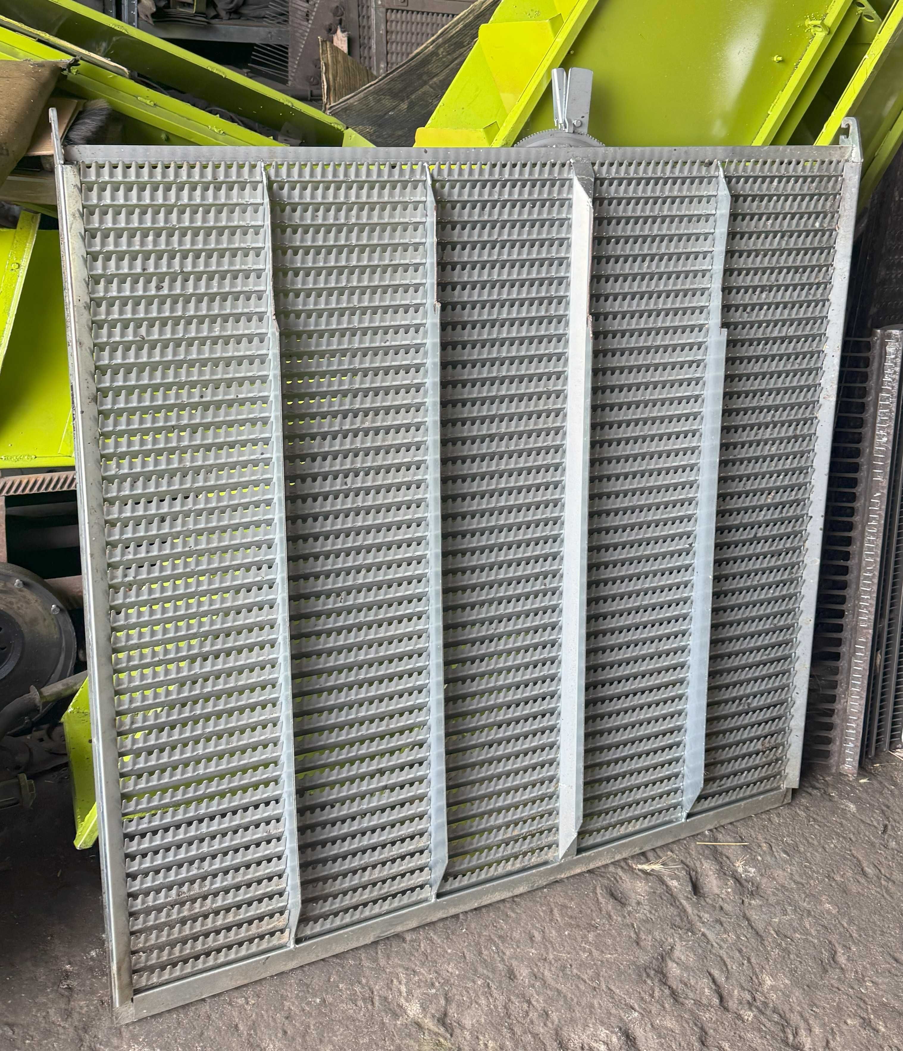 Sito żaluzja dolne 124 x 122 cm JAK NOWE New Holland 1500,1550  inne