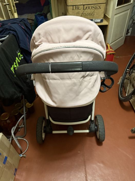 Коляска Fortuna біла з чорним