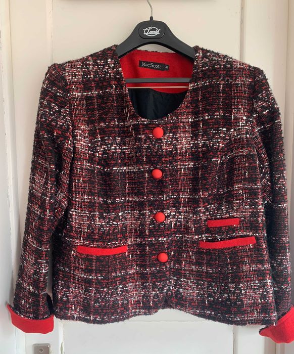 Casaco Tweed Mac Scott, 46, preto vermelho, cintado, botões vermelhos