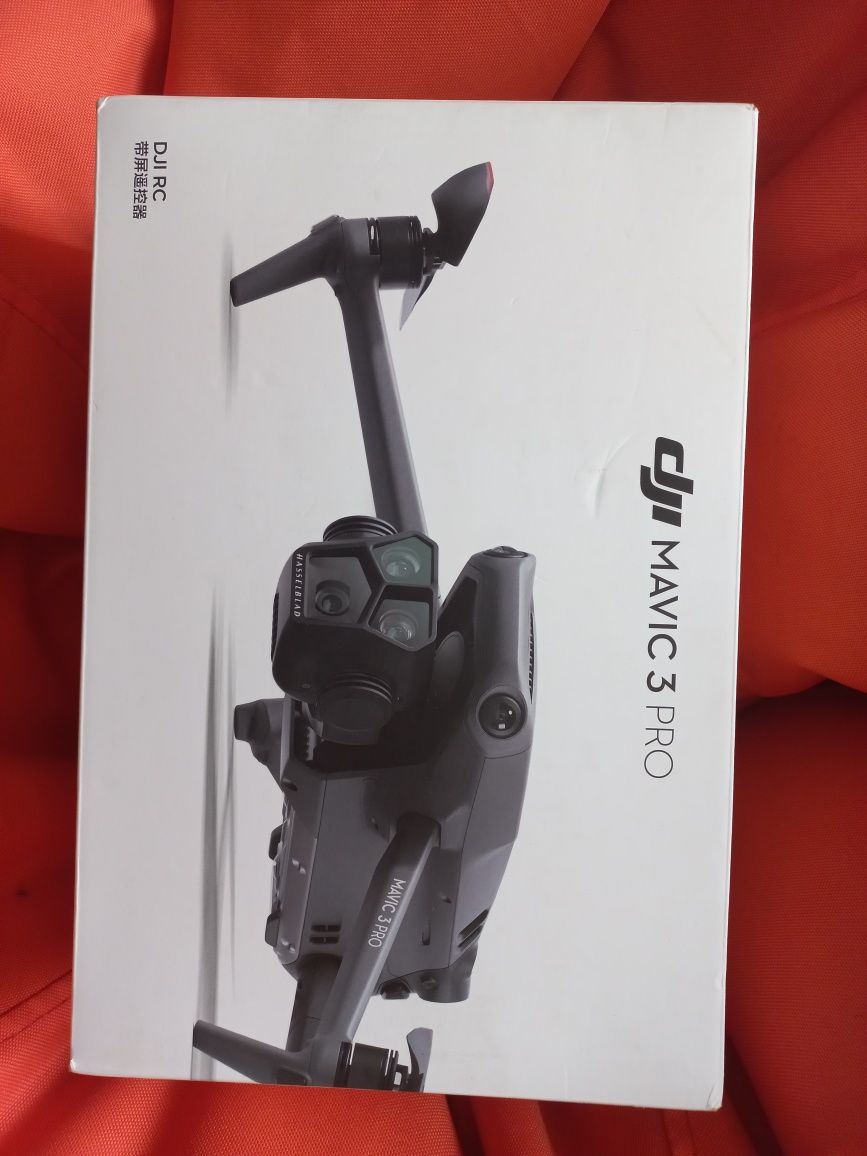 ККвадрокоптер DJI Mavic 3 Pro with DJI RC