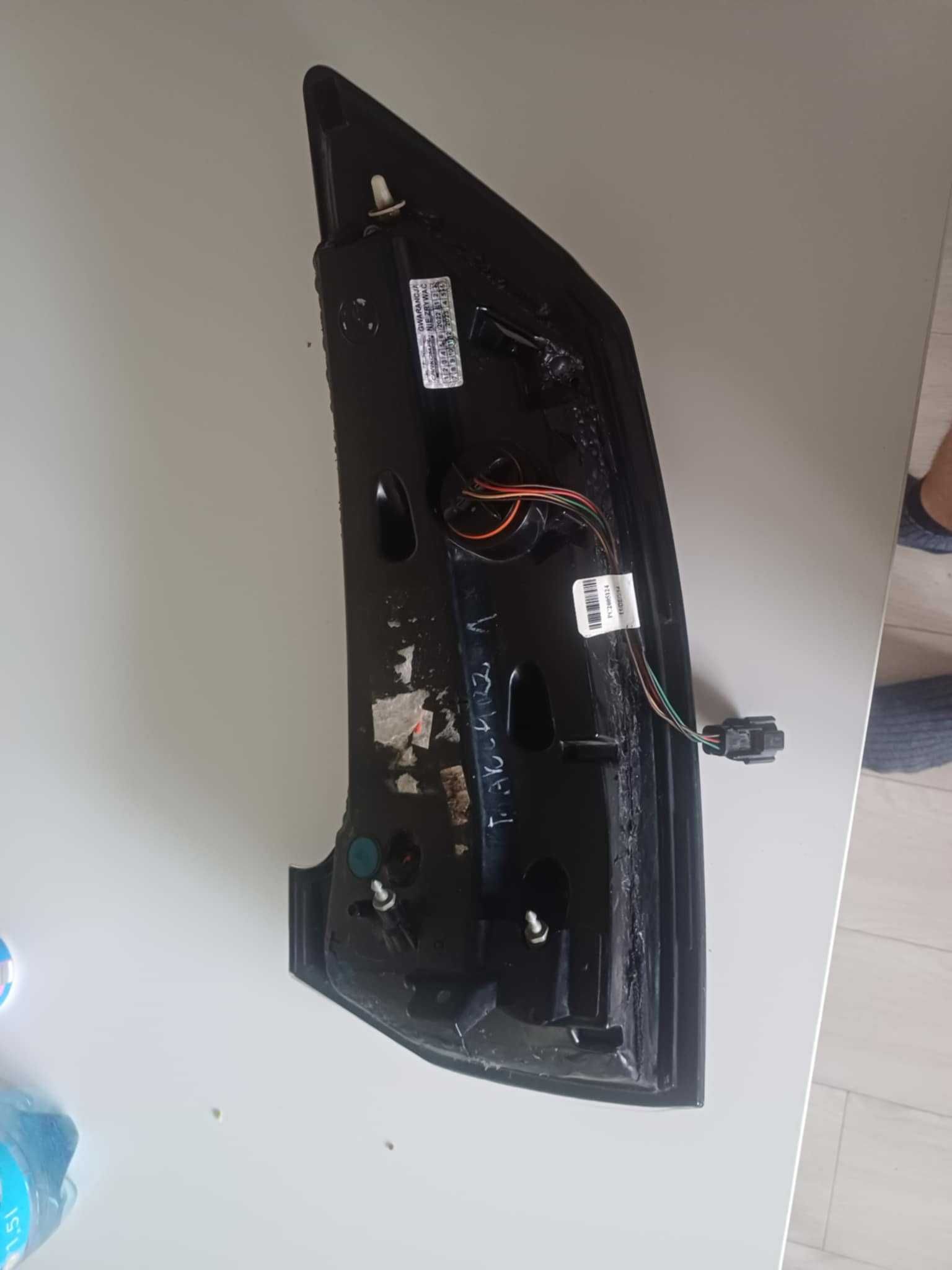 Lampa Ford Edge . Lewa - tył 2016 - 2019