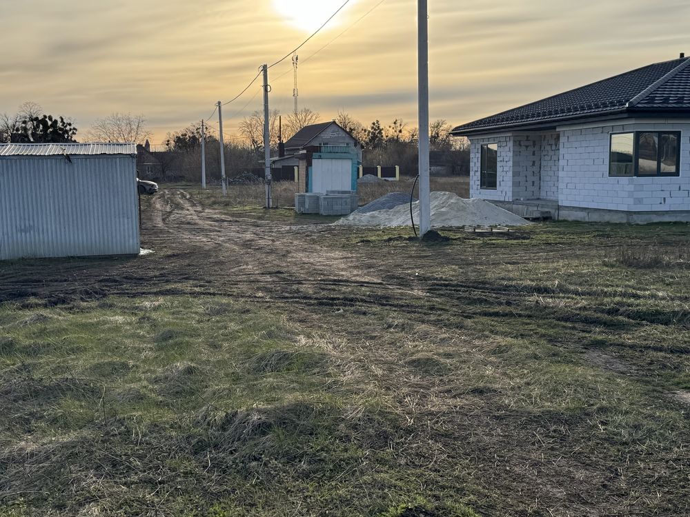 Військбуд 10соток. Сусіди вже будуються.