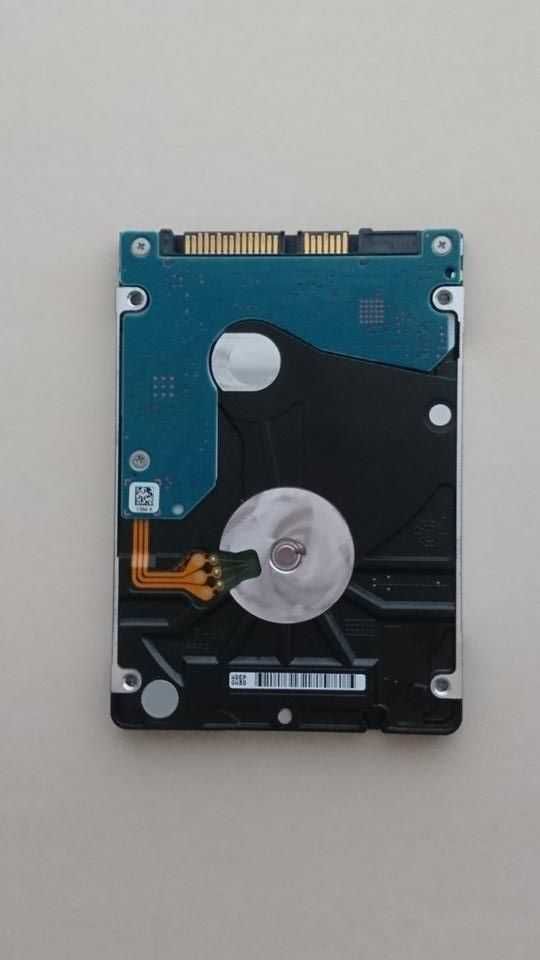 Dyski 2.5" do laptopa 3 sztuki - uszkodzone  1 TB, 250 GB, 80 GB