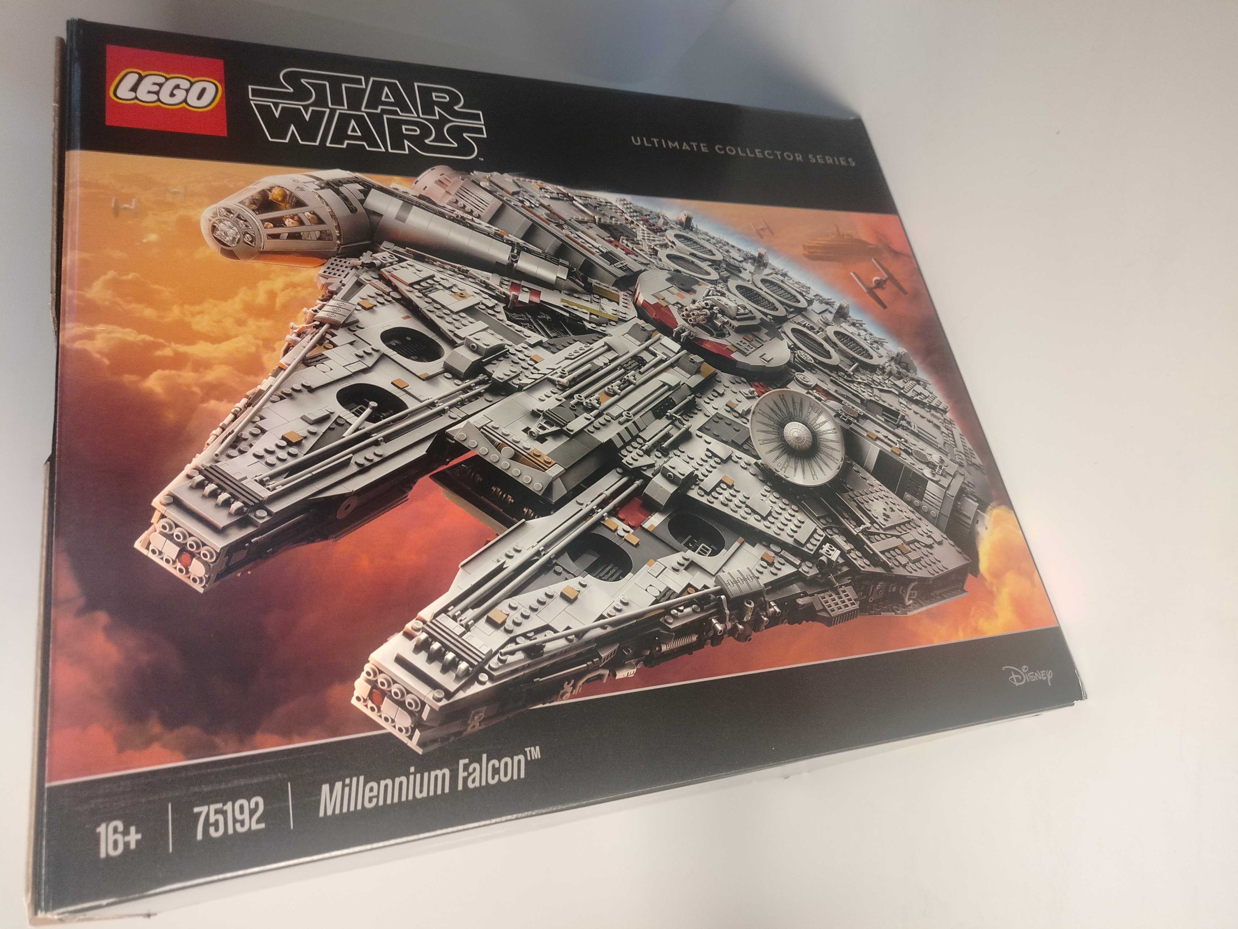 Zestaw LEGO 75192 Sokół Milenium