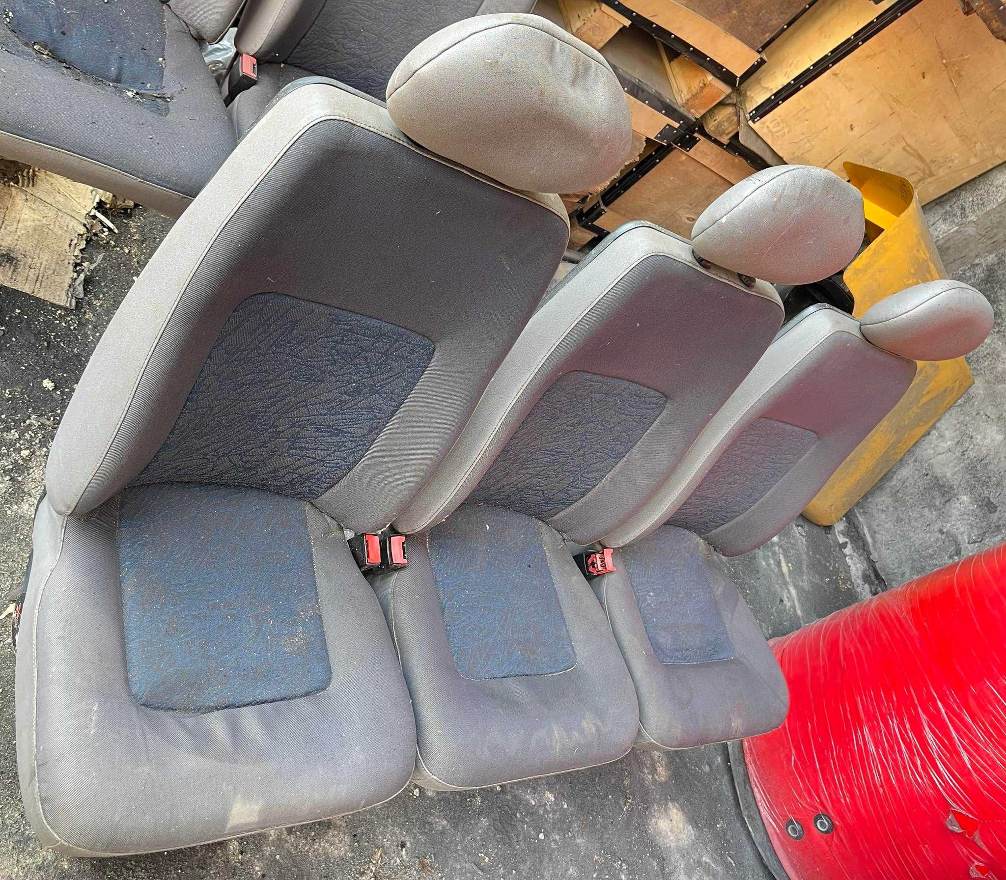 Kanapa , ławka 3 osobowa Renault Master , Movano , Interstar 98R-2010r