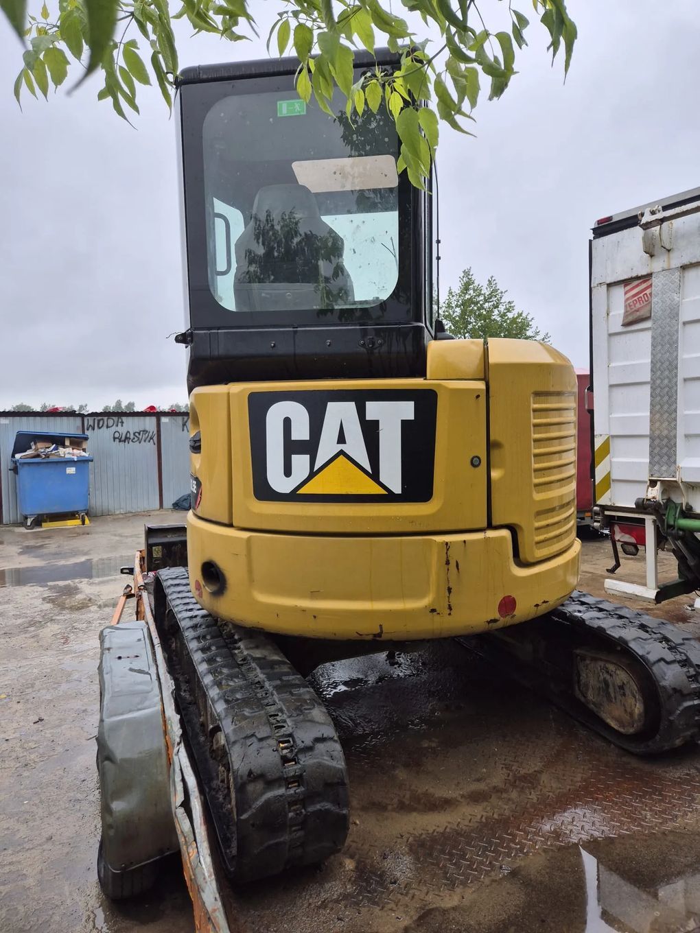 Caterpillar 303.5 CR  mały przebieg MT 3915 popękana szyba