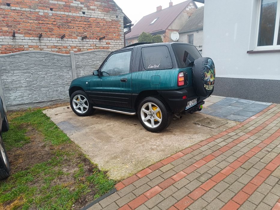 Toyota RAV4 pierwszej generacji