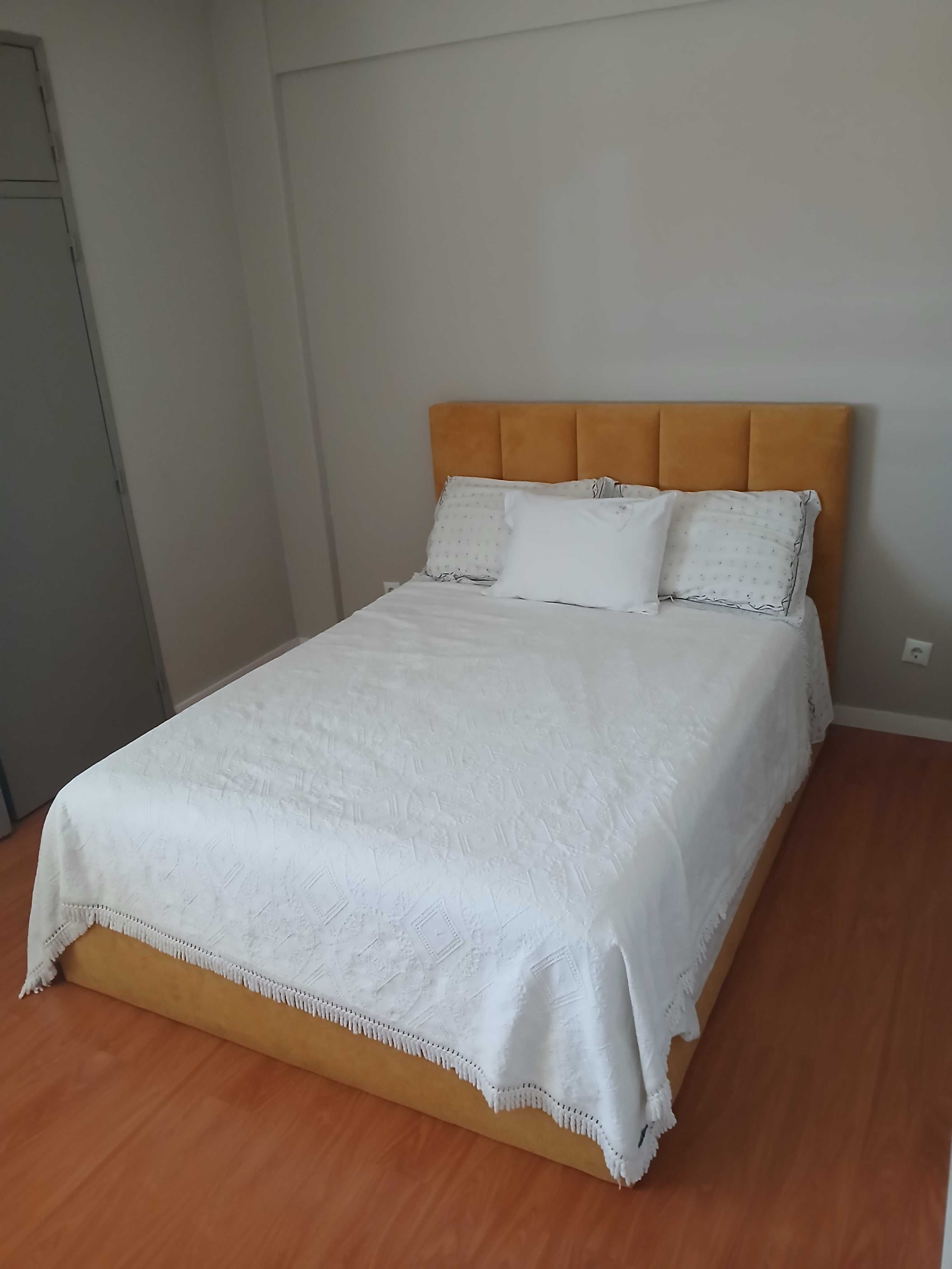 Alugo quarto em arroja