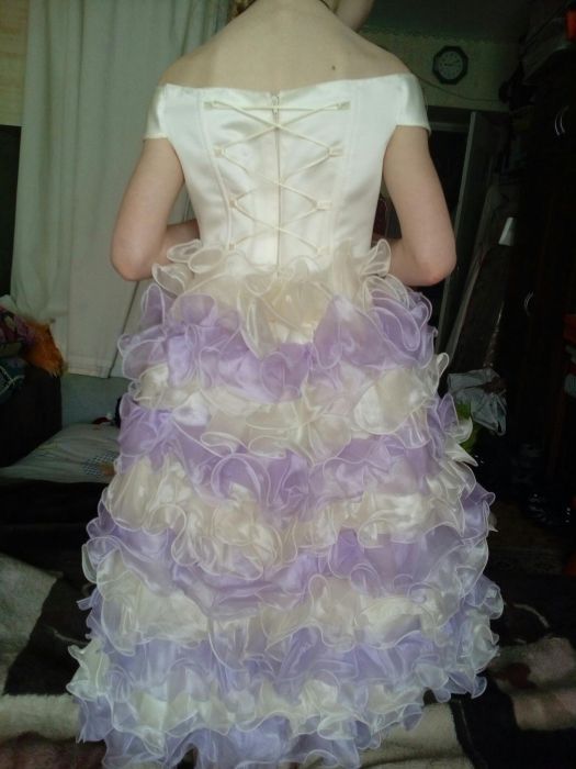 Детское бальное выпускное платье.