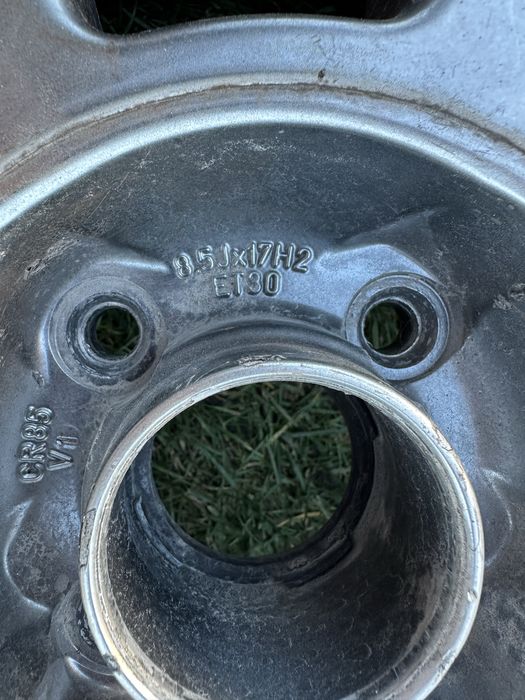 Intra CR 17’ 4x100