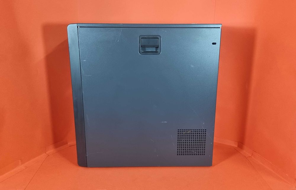 FUJITSU W380/ I5-650 / 8GB Ram / 250HDD