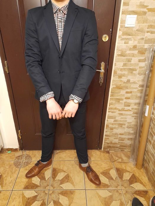 Sprzedam garnitur chłopięcy