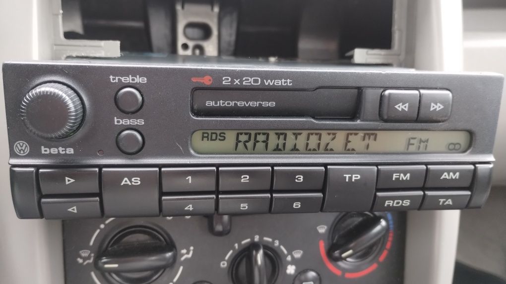 Radio VW Beta 4 zielone podświetlenie w pełni sprawne