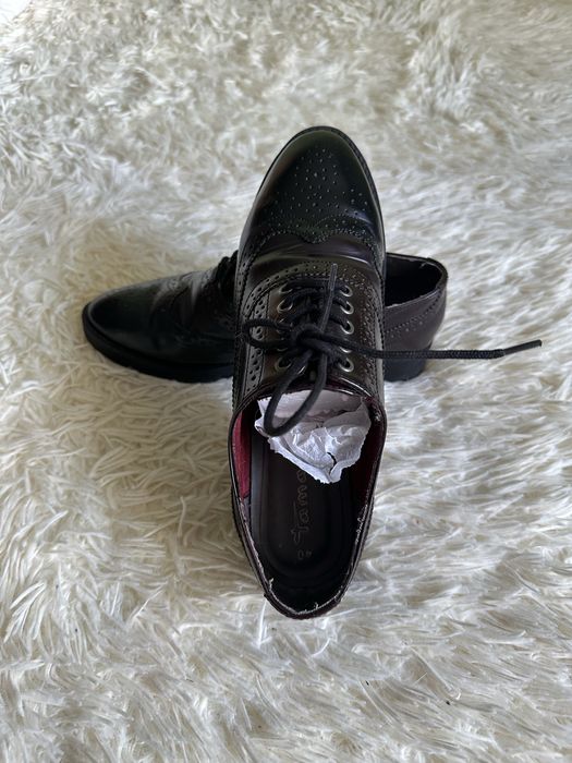 Жіночі туфлі-оксфорди