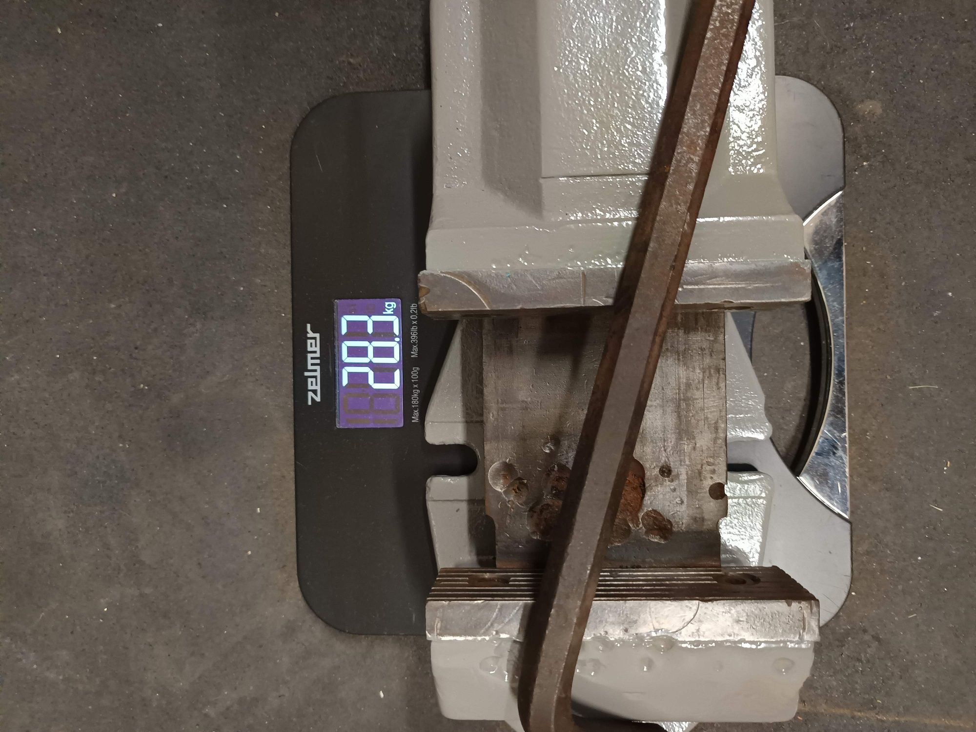 Duże Imadło maszynowe do wiertarki stołowej Bison 160 waga 28kg