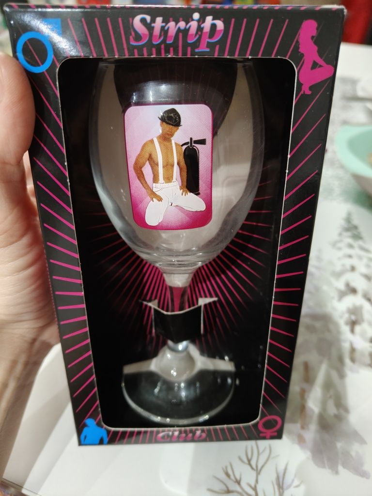 Kieliszek i kubek śmieszne prezenty