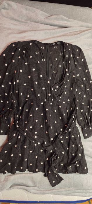 Платье  в горошек zara