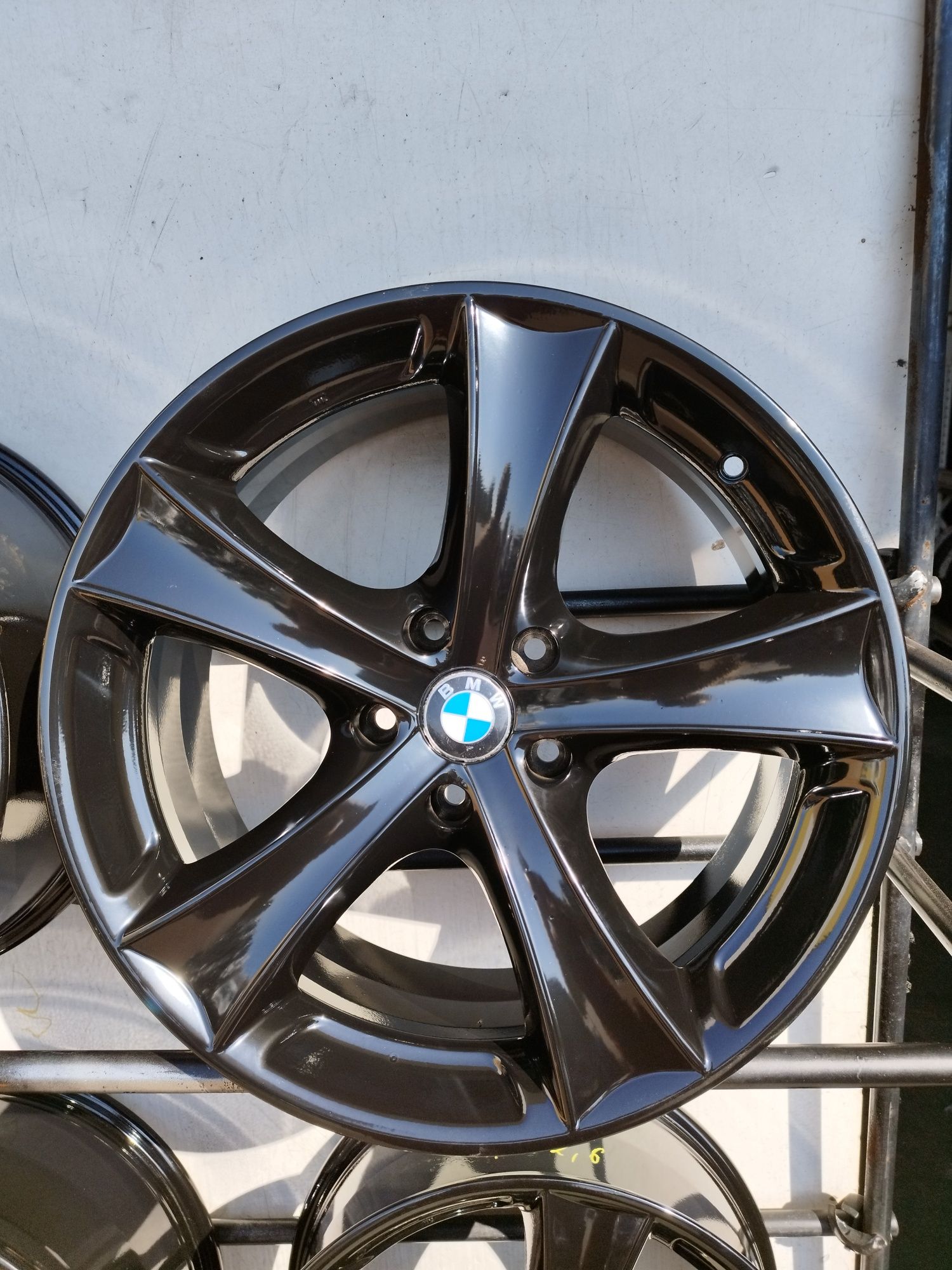 Felgi 19" 5x120 2x Et 20 9j 2x Et 40 9j BMW x6