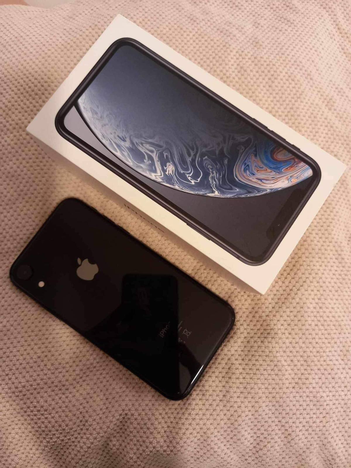 IiPhone XR czarny używany