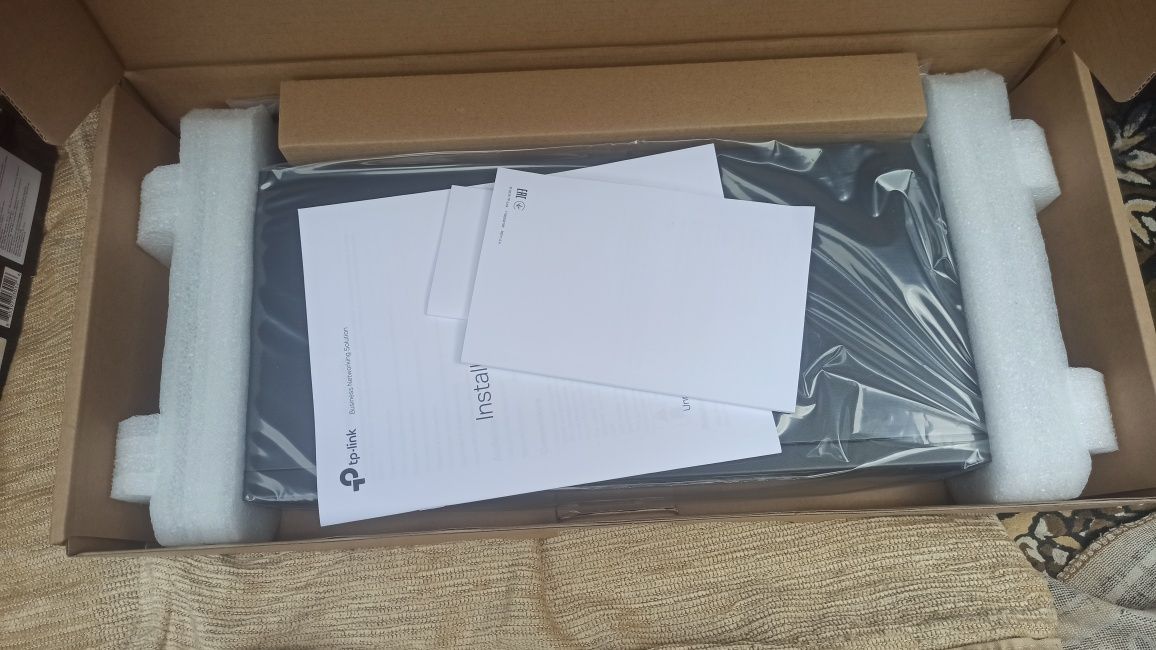 Комутатор  Світч TP-Link TL-SF1016