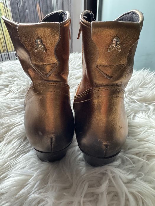 Козаки жіночі Казаки SCALPERS шкіра стильні