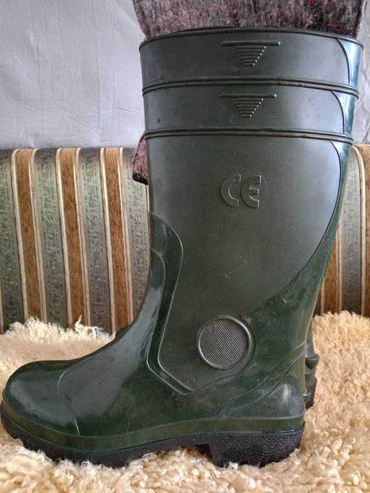 Сапоги резиновые мужские 44 р