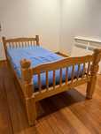 0: Cama individual pinho maciço (ótimo estado)