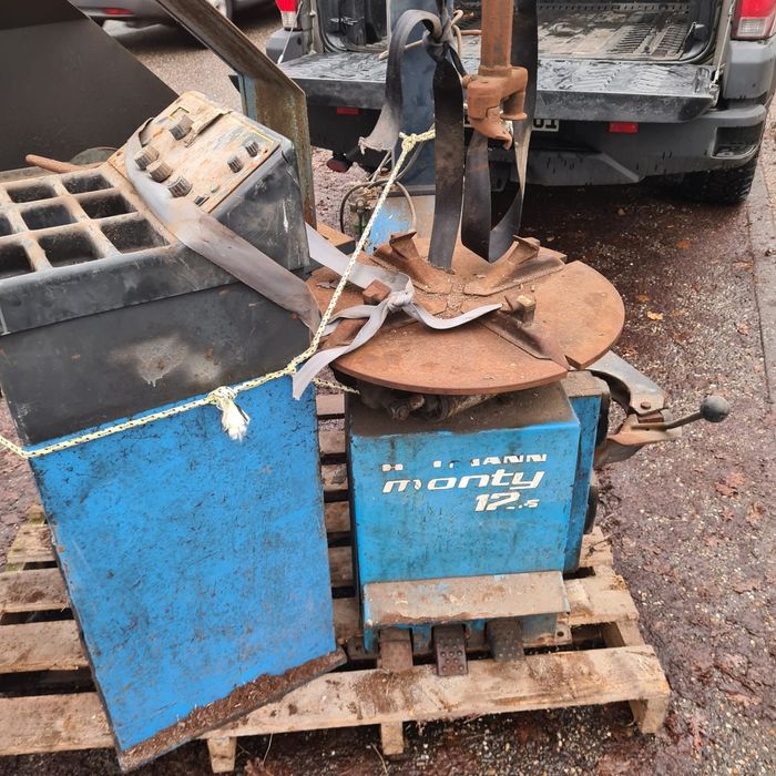 Montażownica  i wyważarka do kół