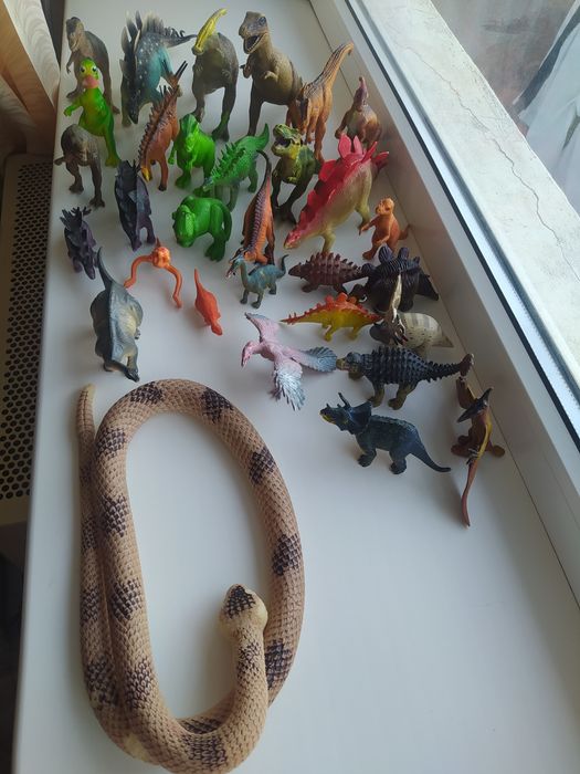 Динозавры разные