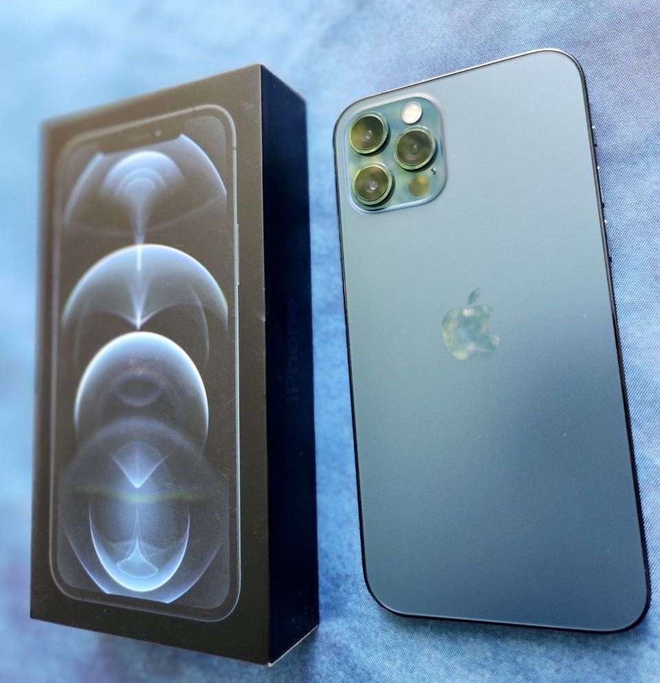 iPhone 12 pro 128 гб
