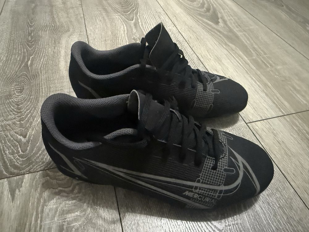 Chuteiras nike mercurial n36