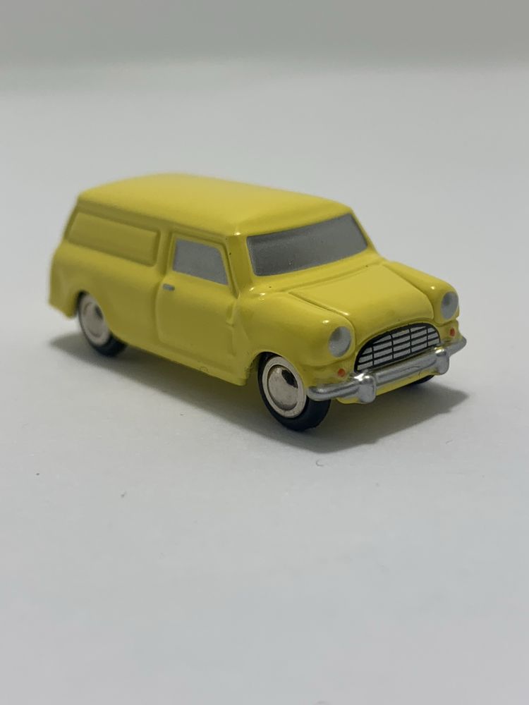 Austin Mini Van Schuco Piccolo 1:90