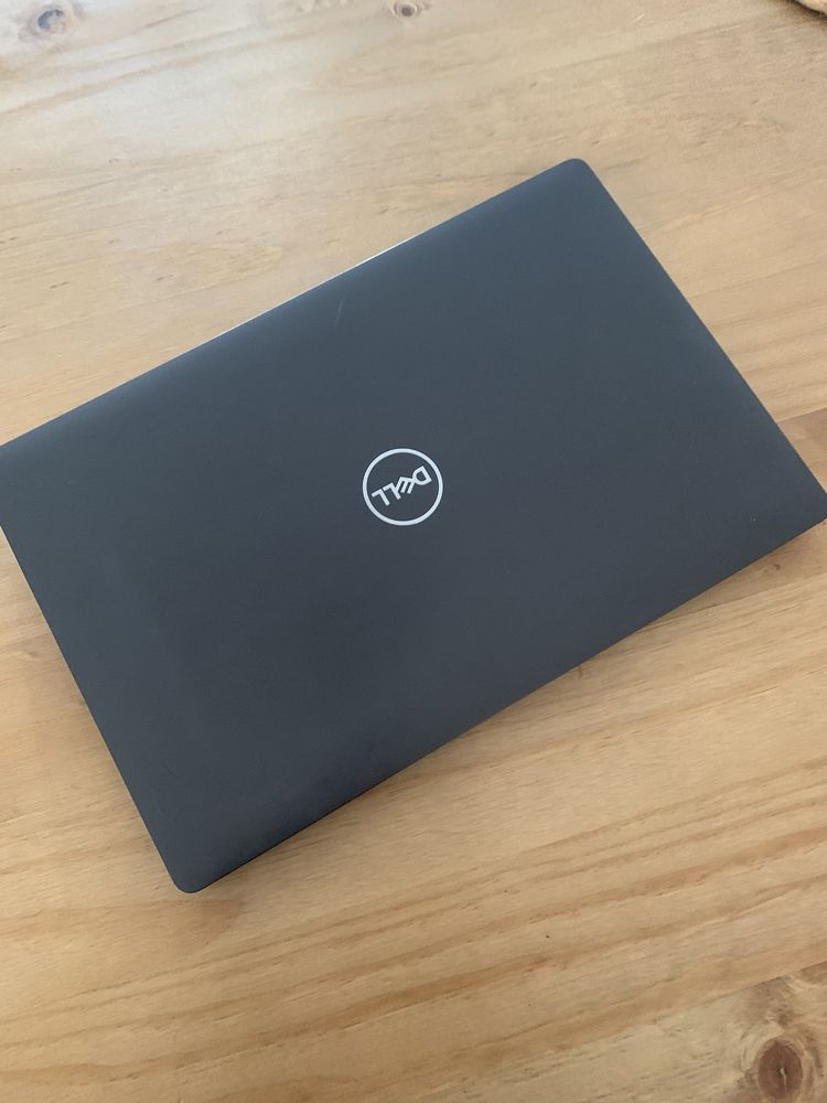 Portátil DELL Latitude 5500 recondicionado Win11 Pro