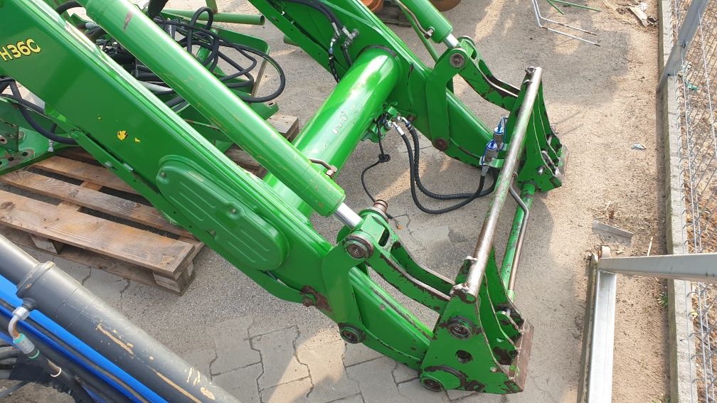 Tur ładowacz czołowy John Deere  H360 joystick seria M i R