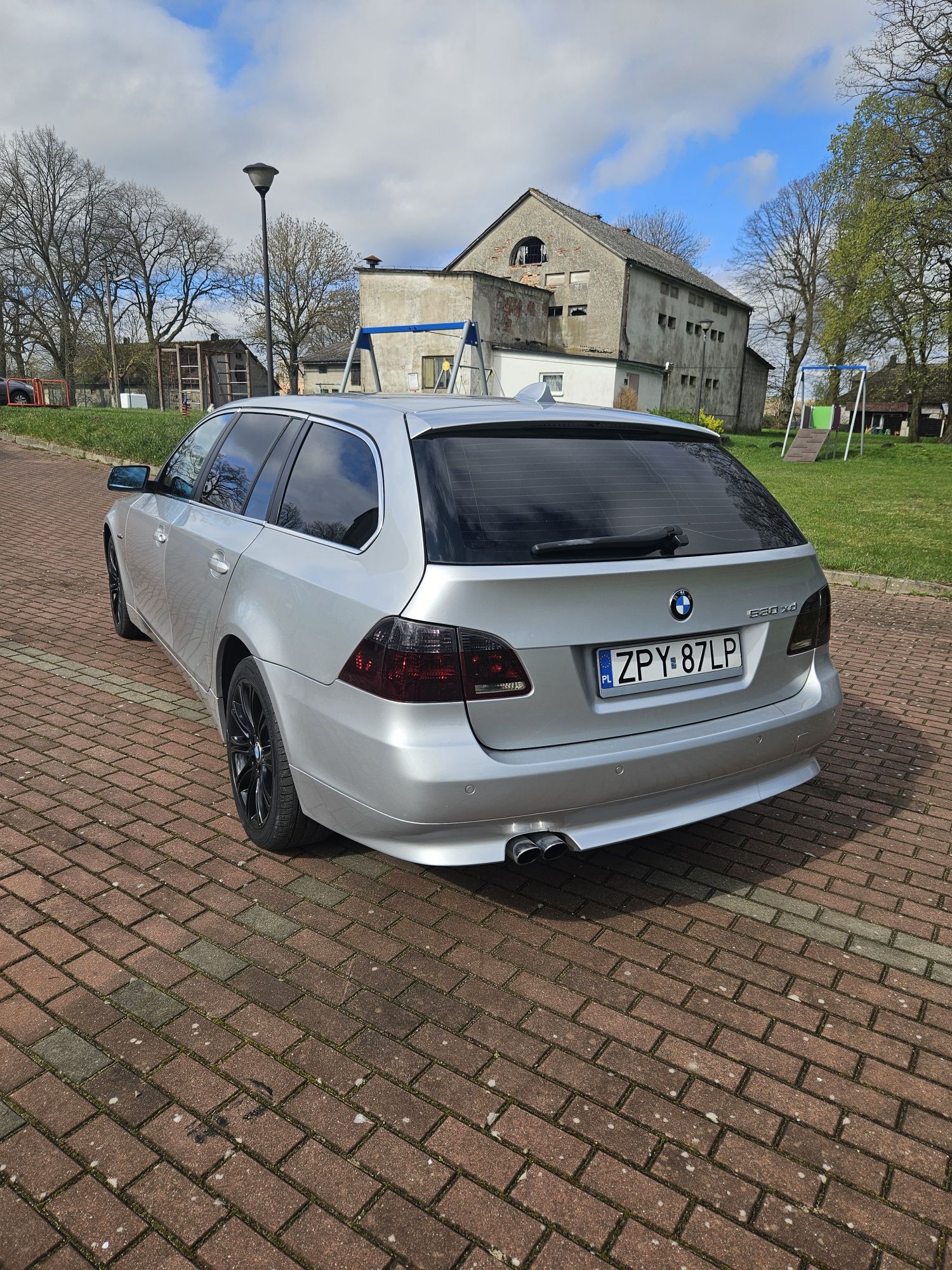 Bmw e61 530xd 235km xdrive xenon navi 2x pdc