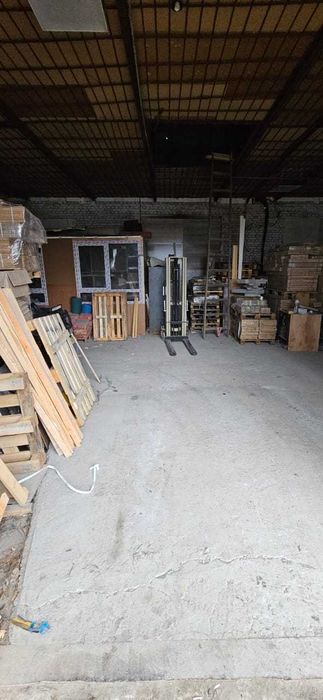 Склад бічна Стрийська