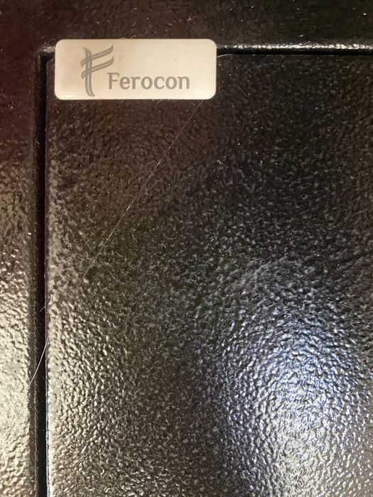 Сейф Збройовий Ferocon E- 137 К