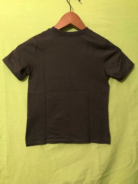 T-Shirt Preta H&M Criança Dinossauros