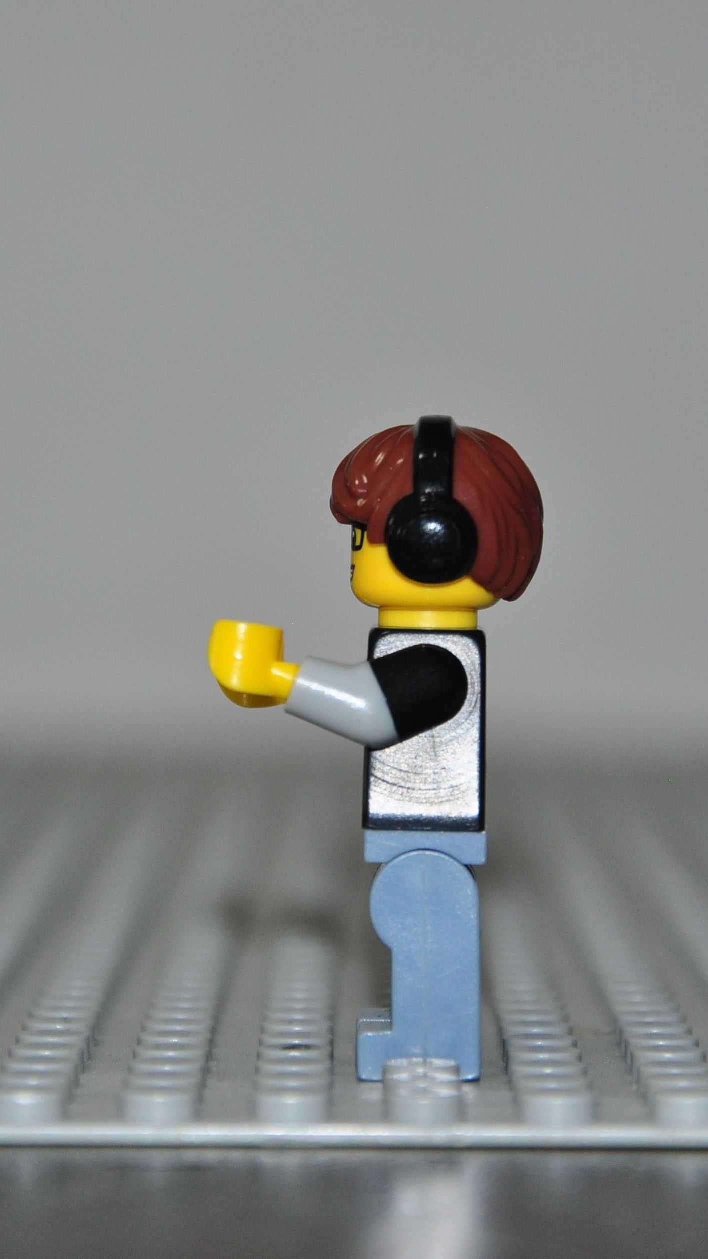 0178 Figurka LEGO col182 Minifigures Video Game Guy, Series 12