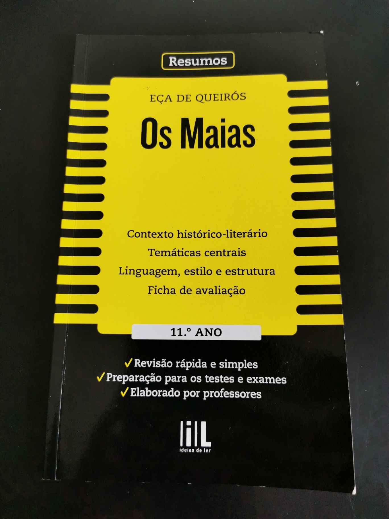 Livro de resumos- Os Maias-11°ano