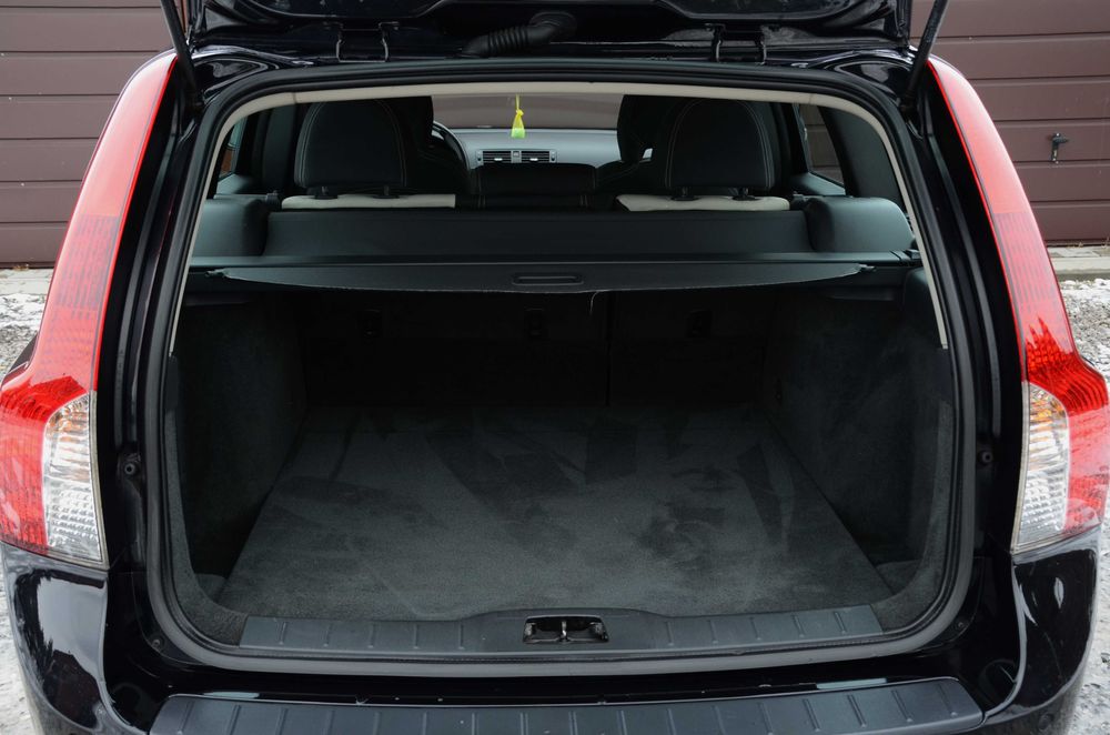 Volvo V50 Lift R-design 1.6 D2 114KM Zamiana Serwis Skóry Zarej w PL