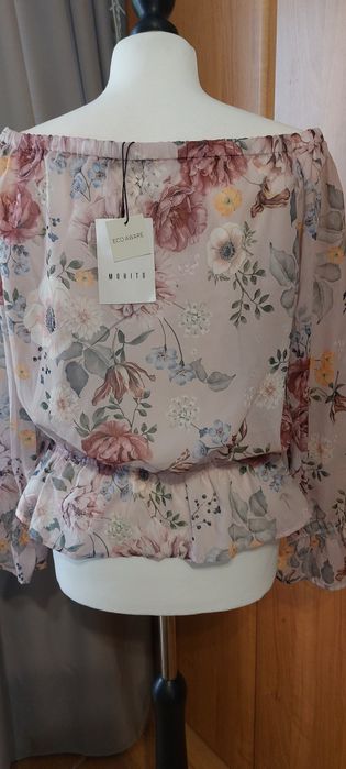 Mohito, nowa bluzeczka w stylu bocho w pastelowe kwiaty.