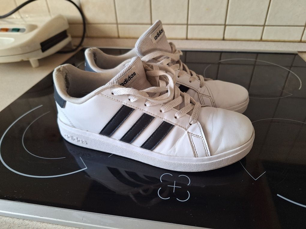 Adidas Sneakersy R. 38