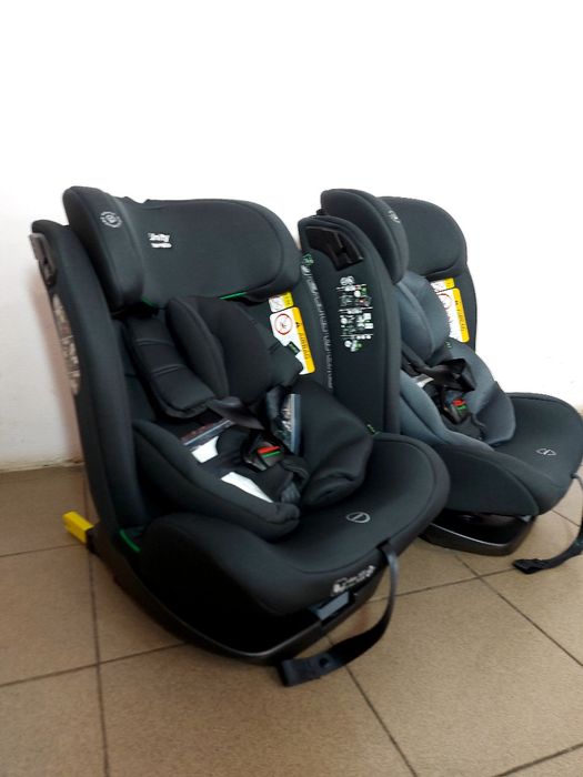 Автокрісло від 0-36кг Ізофікс CARRELLO Unity гарне спальне місце